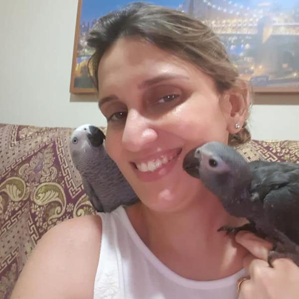 Juliana e seus papagaios